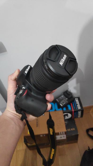 Nikon D3300 lustrzanka z obiektywem oraz dodatkami jak nowa