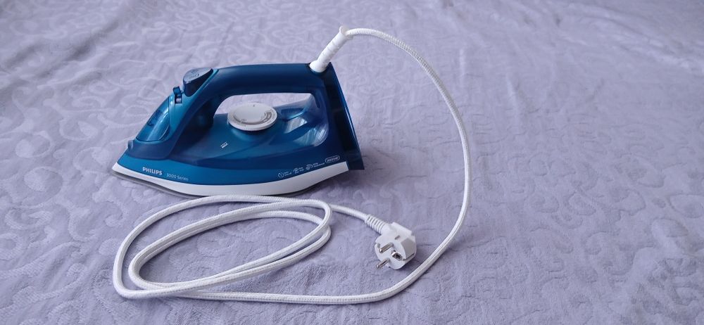 Праска Philips 3000