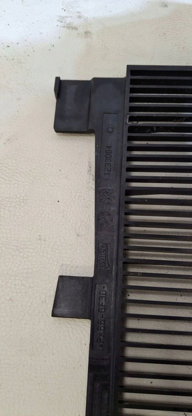KRATKA CHŁODNICY OSŁONA BMW M2 G87 M3 G80 9882365