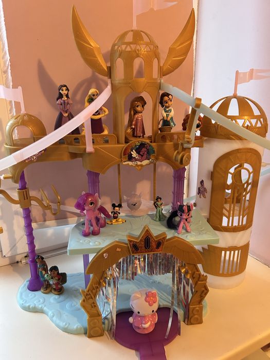Ігровий набір My Little Pony Літаючий замок поні (56см)