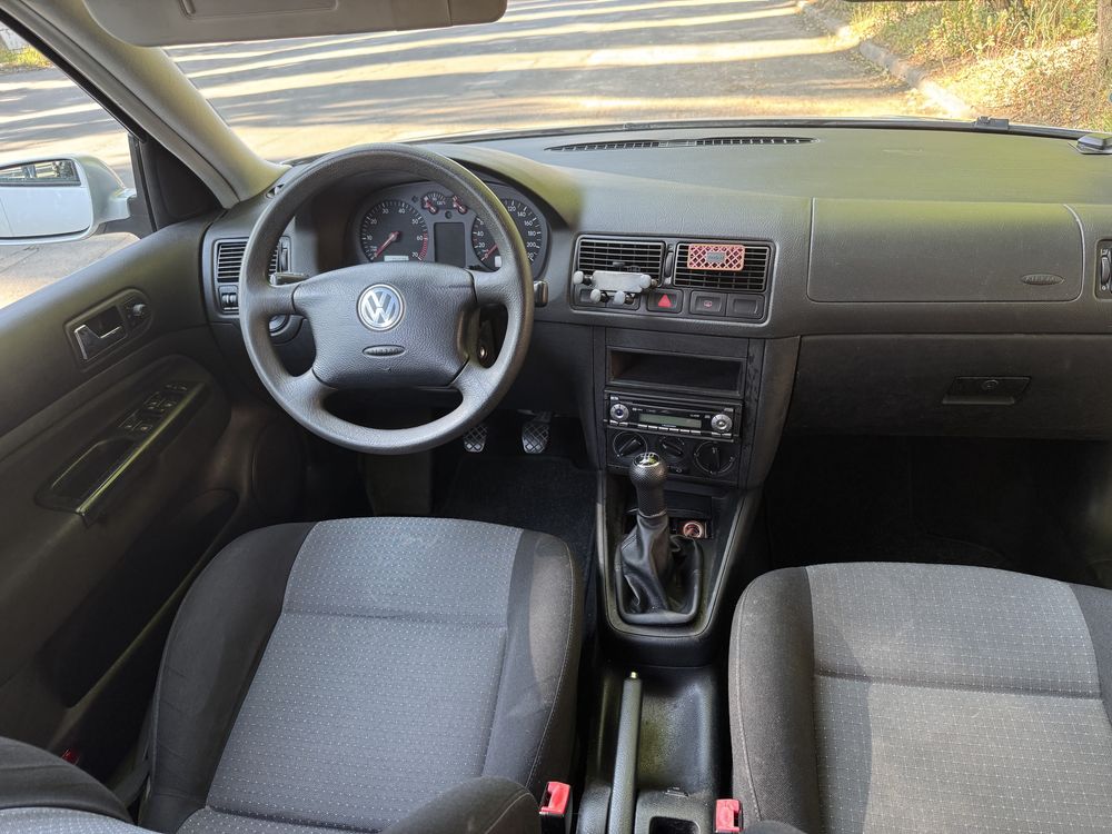 Продам Volkswagen Golf 1.4 MPI