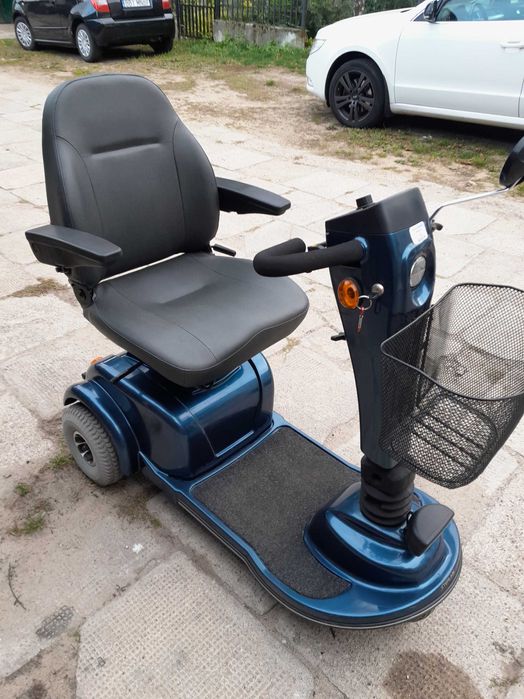 Wozek inwalidzki elektryczny