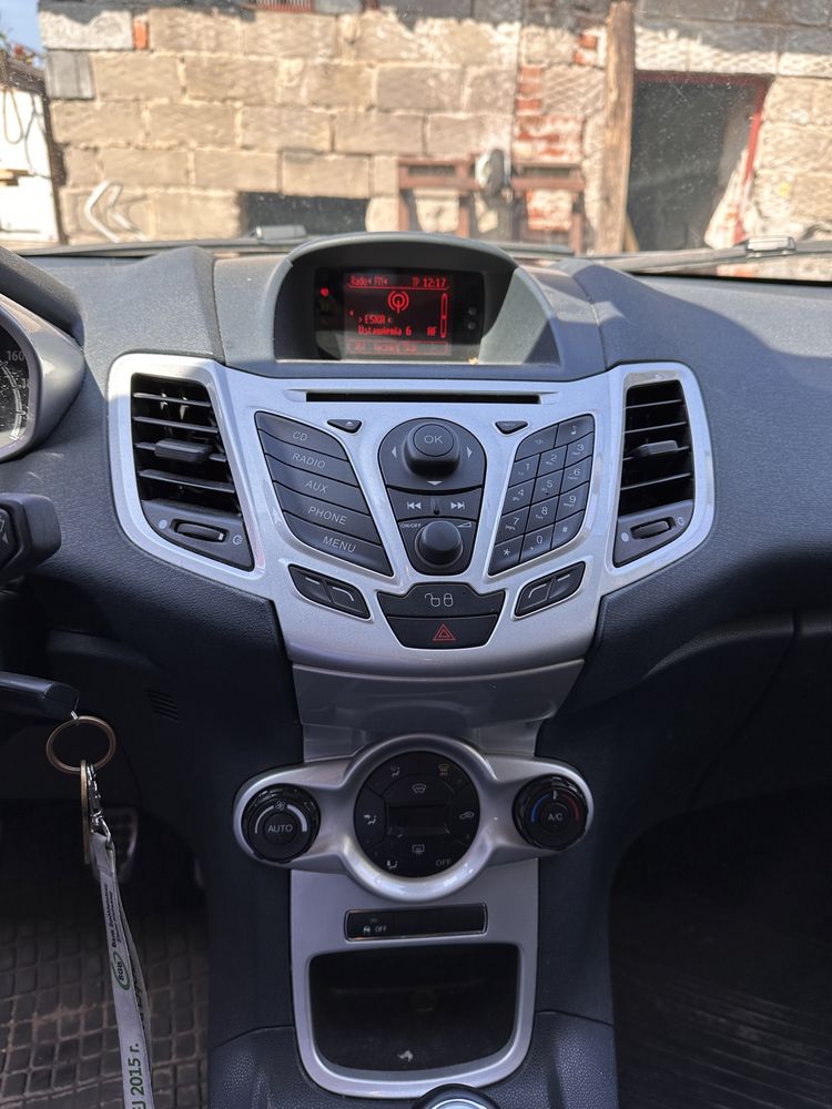 Radia moduły mikrofony wyświetlacze Fiesta mk7 przedlift polift