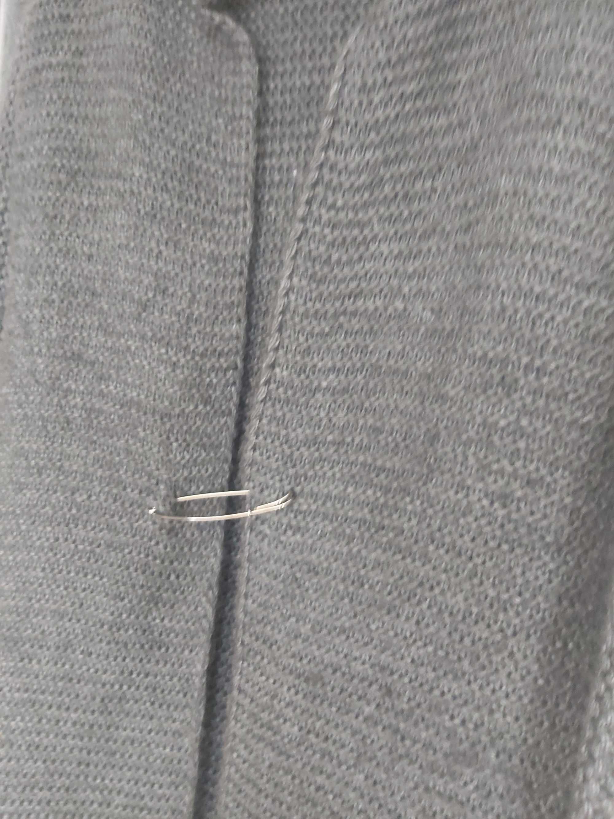 Ciepły sweter z grubym splotem