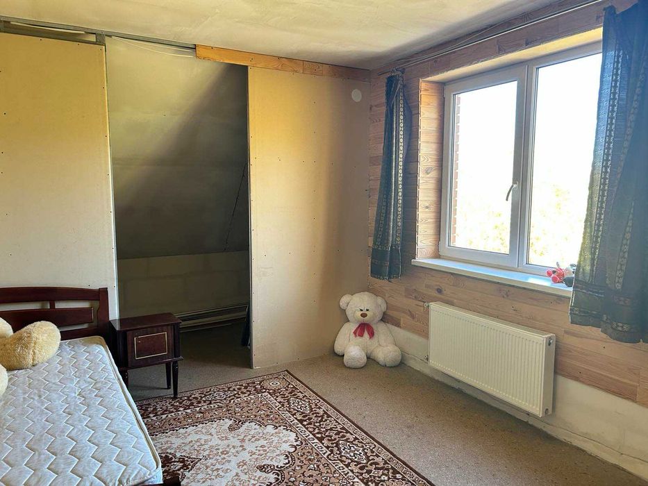 Продам 2х этажный дом в Люботине постройки 2015г.