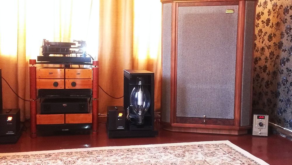 Продам акустику Tannoy Westminster Royal HE