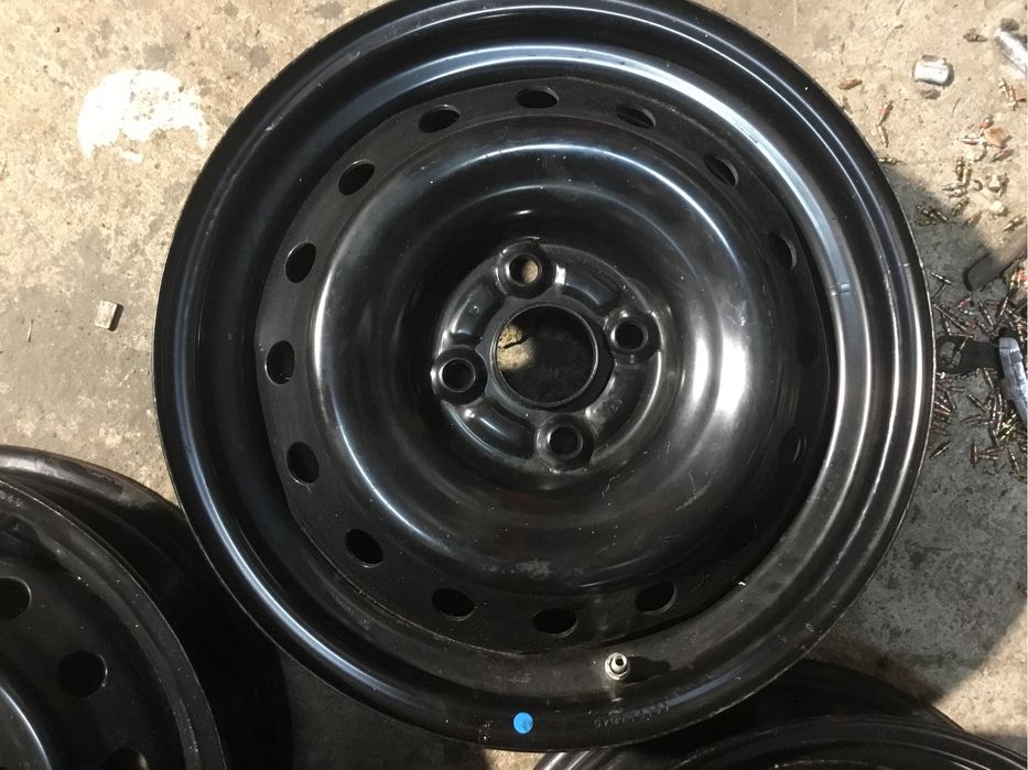 Felgi 15 Suzuki Baleno Ignis Swift 4x100x54 ET40 5jx15 czujniki cisnie