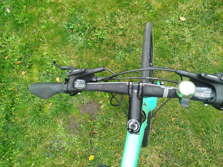 Rower Crossowy Gravel CANNONDALE QUICK Koła 28" Rama 16cali HYDRAULIKA