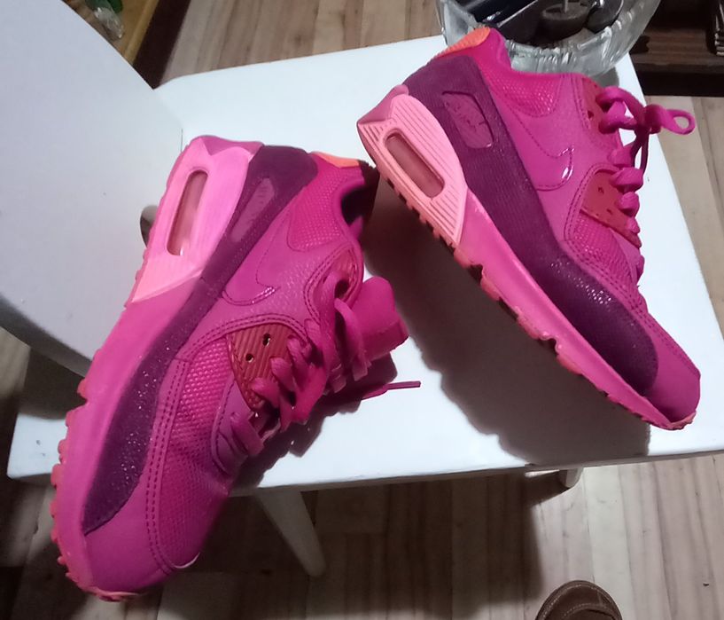 Nike Air różowe damskie stan Bdobry 38,5 polecam bardzo wygodne