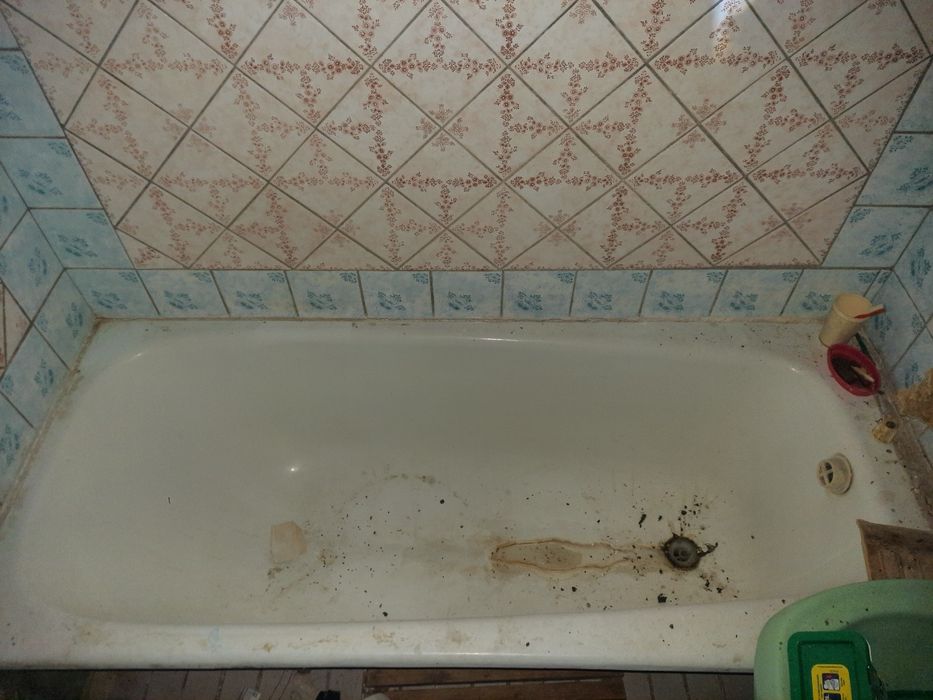 Продам ванну чугунную