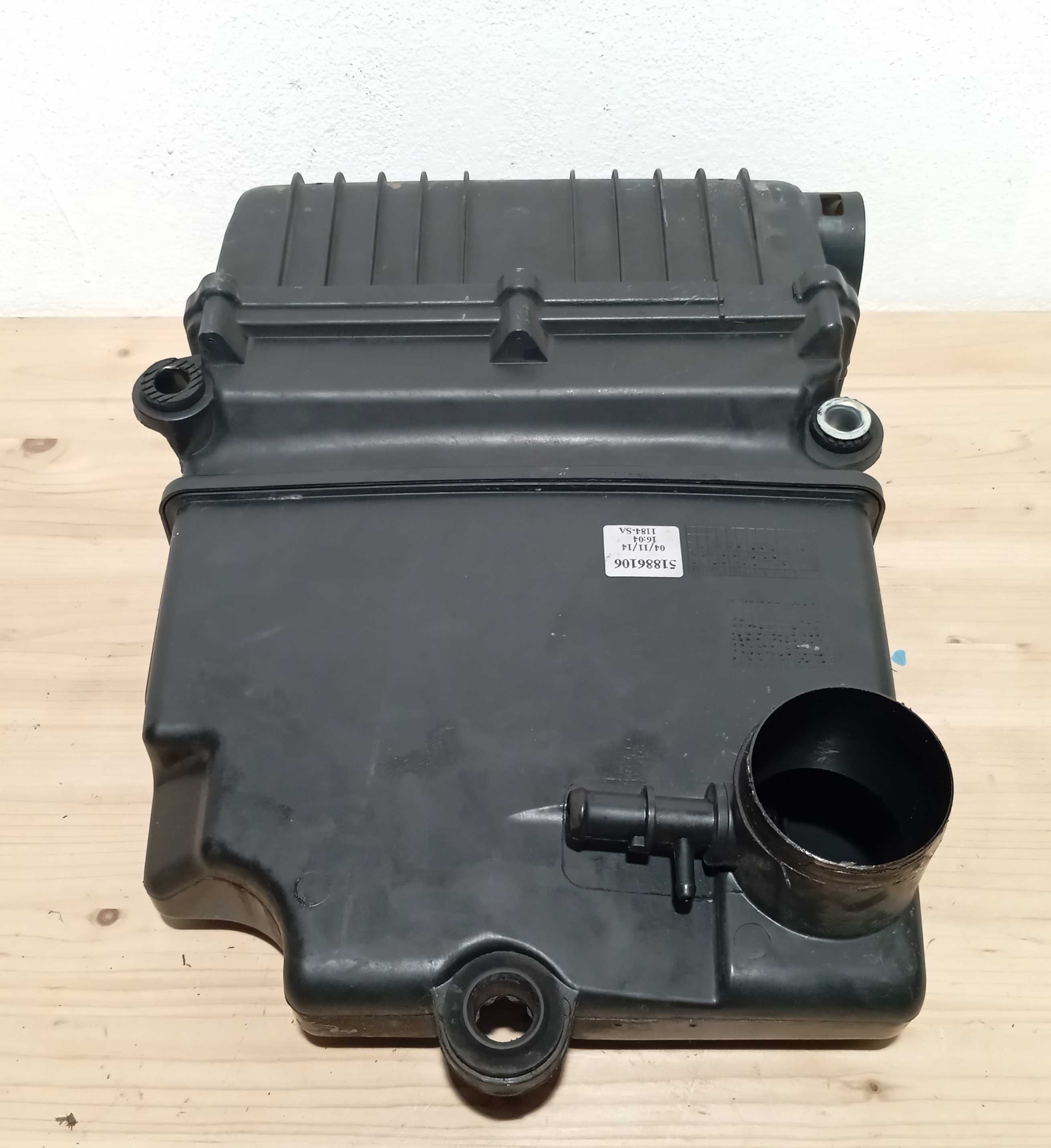 Корпус повітряного фільтра Fiat 500, Panda 1.2b 51886106, 51773400