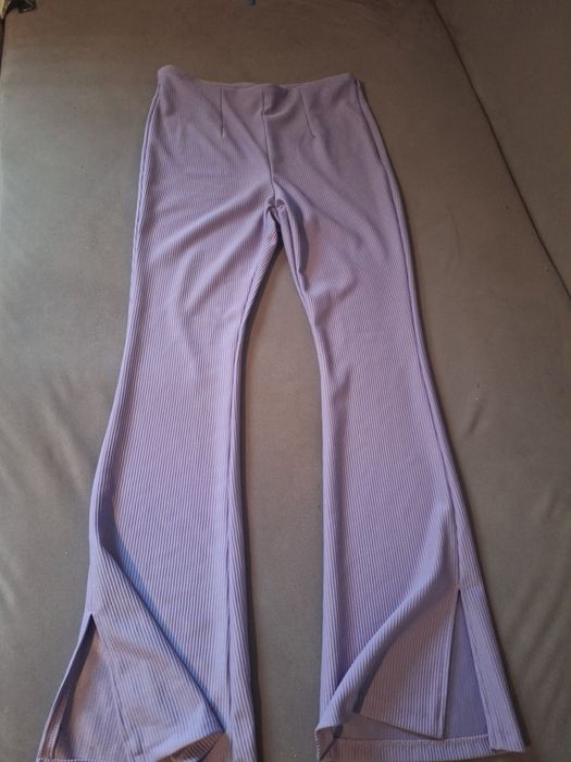 Spodnie dzwony damskie.