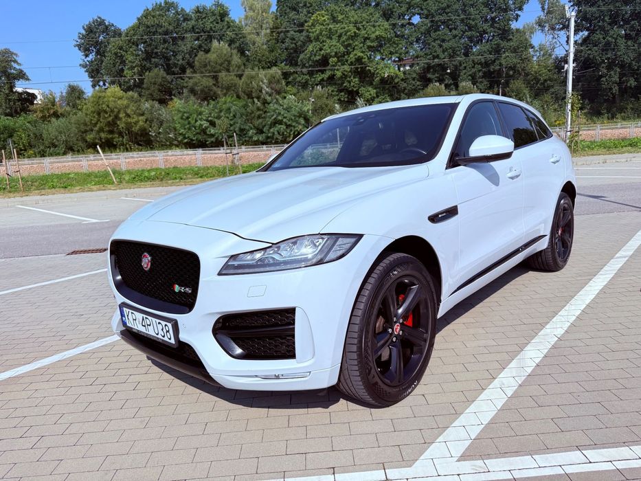 Jaguar F-Pace Jaguar F-pace R-sport