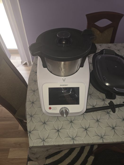 Robot kuchenny Lidlomix model 2023 Monsieur Cuisine Connect Wi-Fi PL