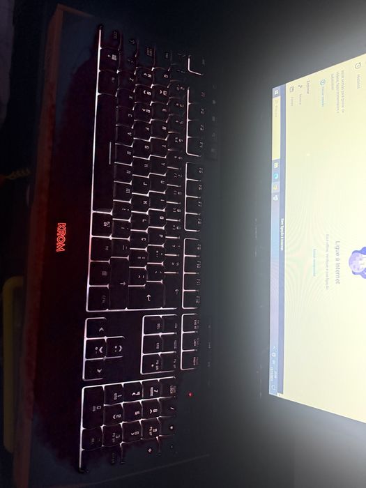 Teclado KROM Kuma RGB Lighting keyboard