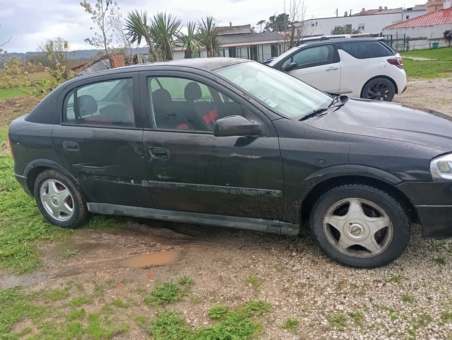 vendo Opel astra 1.7 ano 2000 gasóleo.