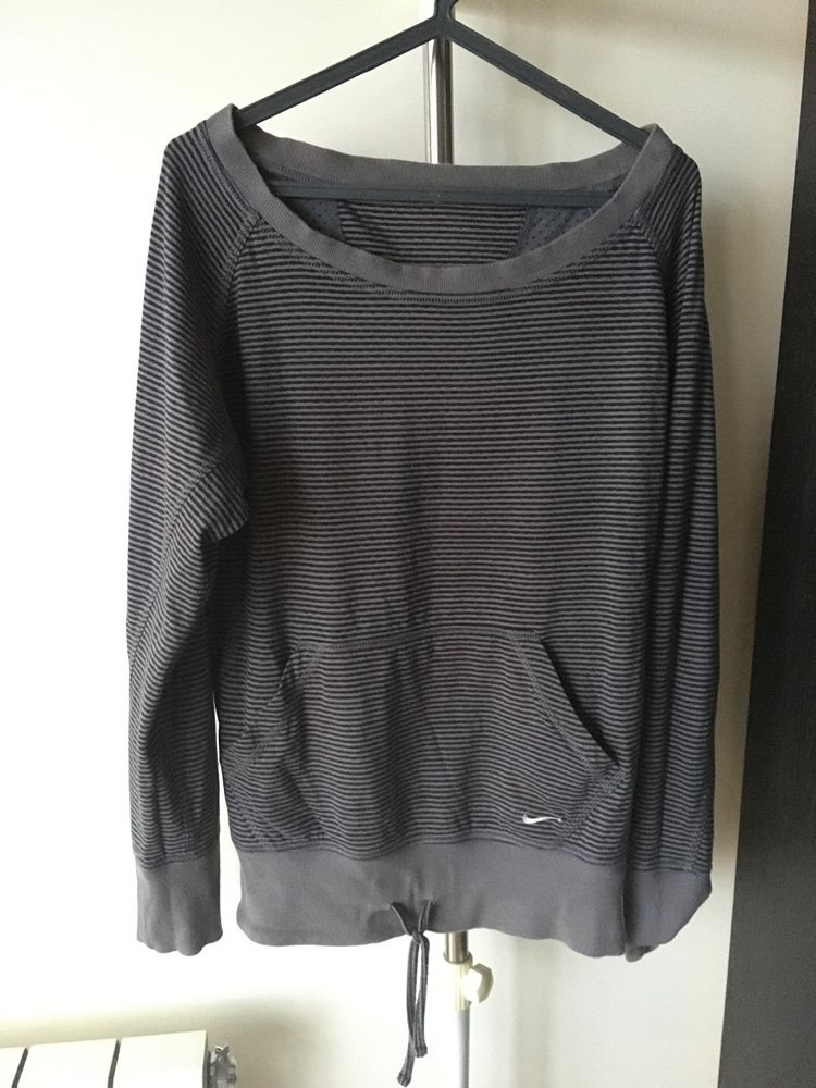 Camisola cinza Nike