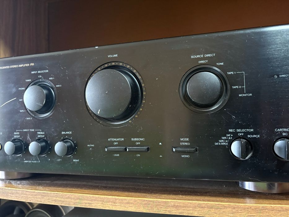 Інтегрований стереопідсилювач Onkyo Integra R1 А-8850