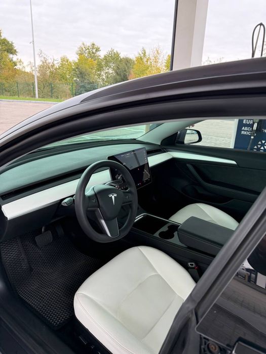 Tesla Model 3 dual motor 2021 год