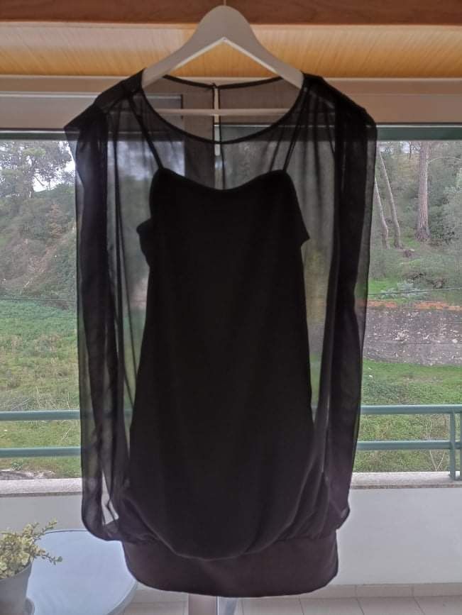 Vestido preto XS Zara