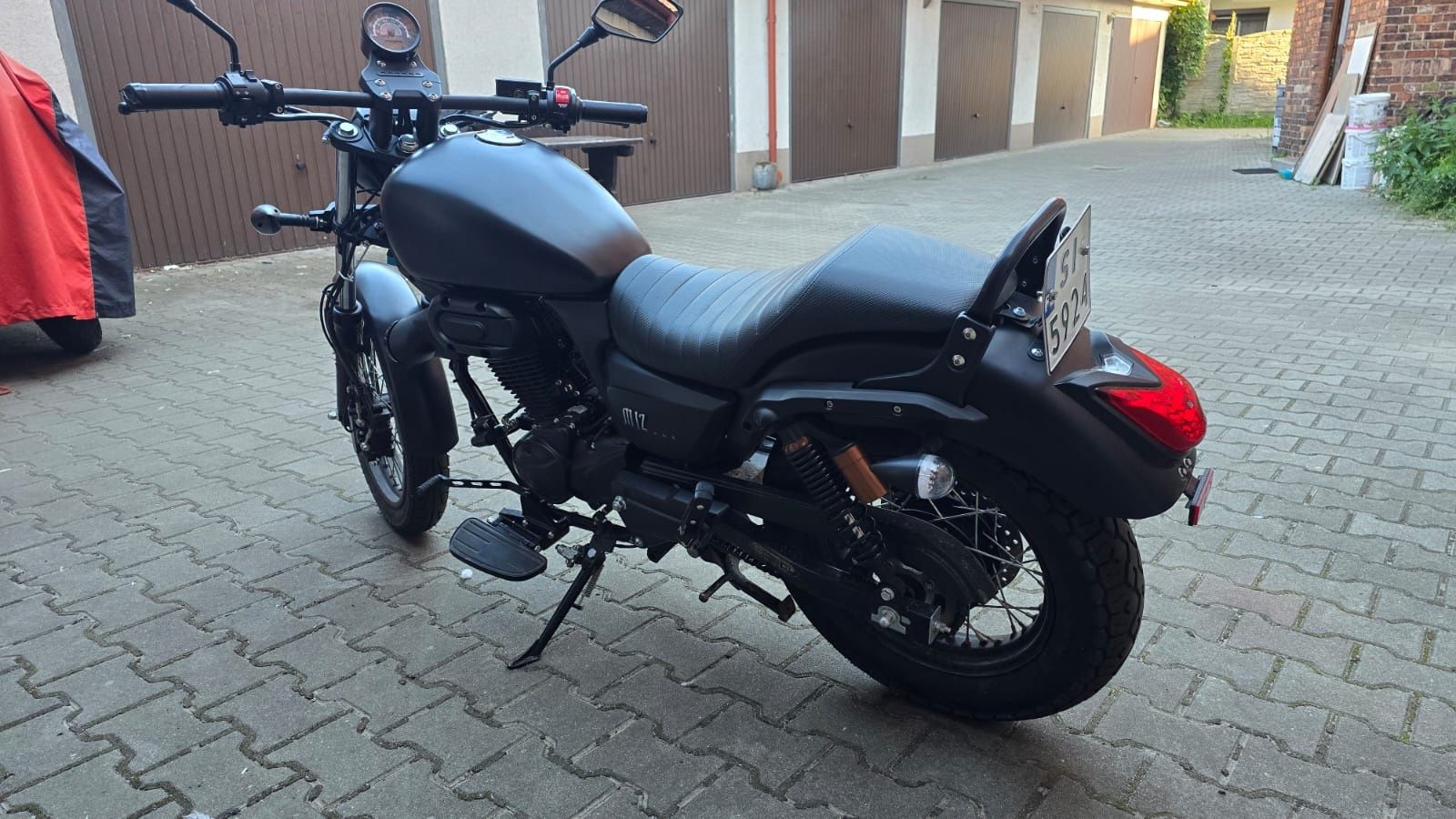 Junak m12 vintage czarny mat.