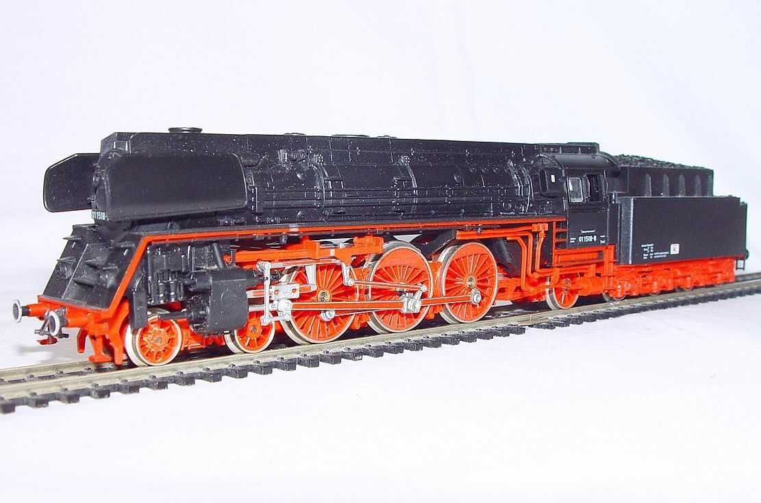 MiniClubMarklin - Locomotiva Vapor Piko BR01 05-6 Corr.Contínua   H0