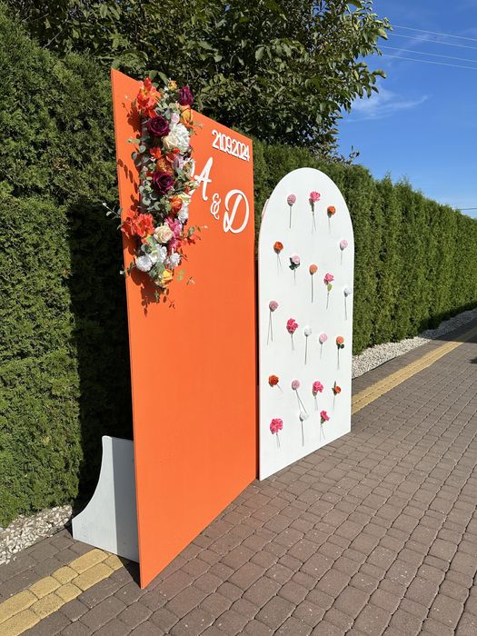 Ścianka dekoracyjna (dwie plyty wraz z kwiatami)