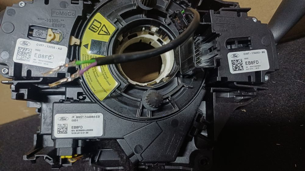 Zwijak taśma kierownicy przelacznik zespolony ford kuga mk2