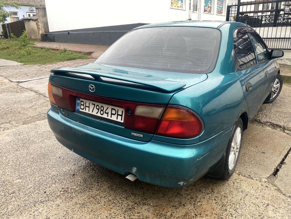 Мазда 323/ 1.5/акпп/1998