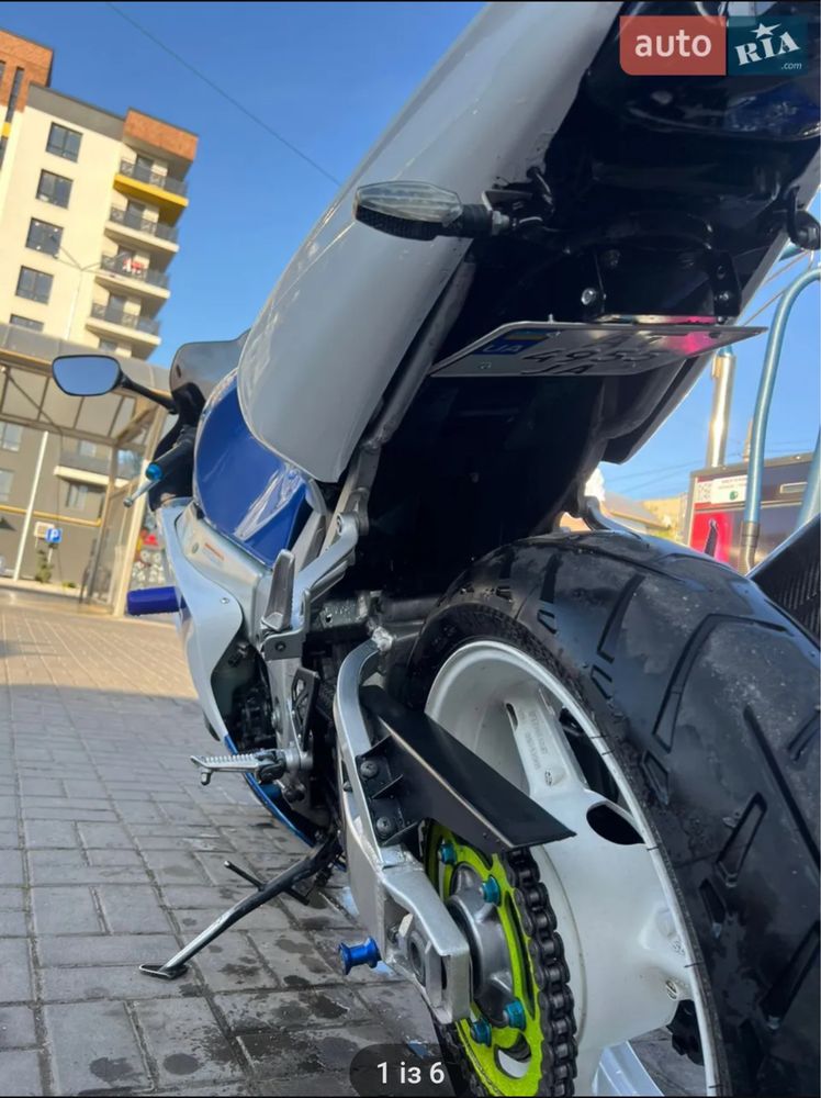 Suzuki gsxr 750 2000