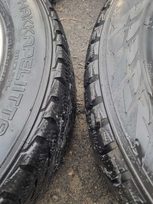 Колеса зимові Мерседес 205/60 R16 NOKIAN