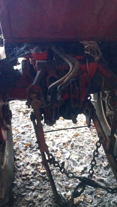 Трактор т25 з плугом