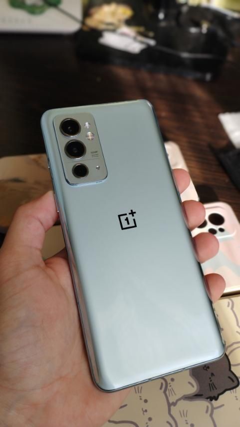 Oneplus 9RT 8/128 2sim, телефону пол года.