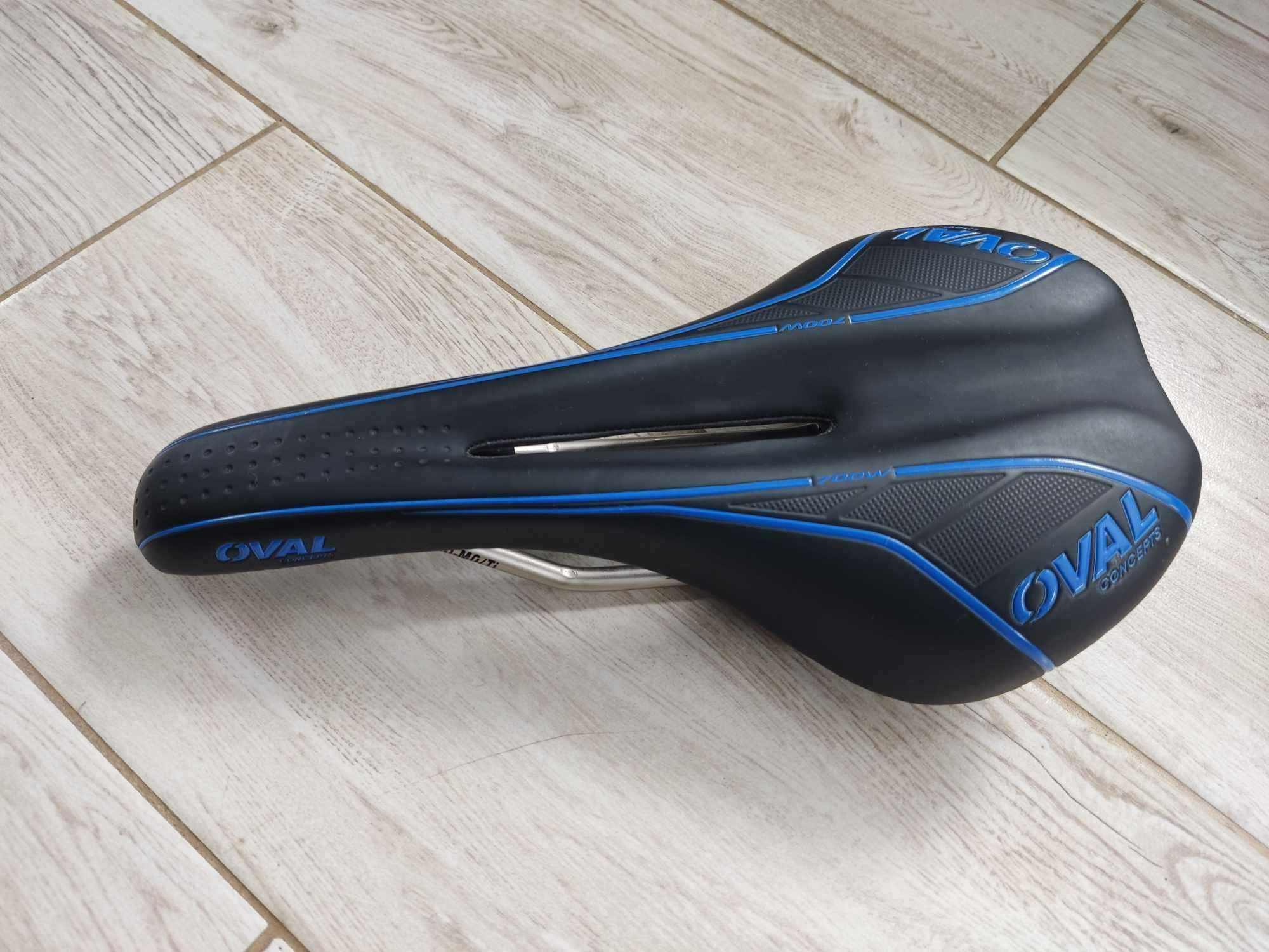 Siodełko szosa gravel OVAL Concept 700W CrMo jak nowe ok. 270g 140x260
