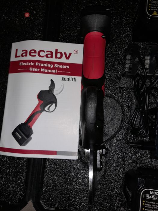 Laecabv садовий секатор акумуляторний у валізі