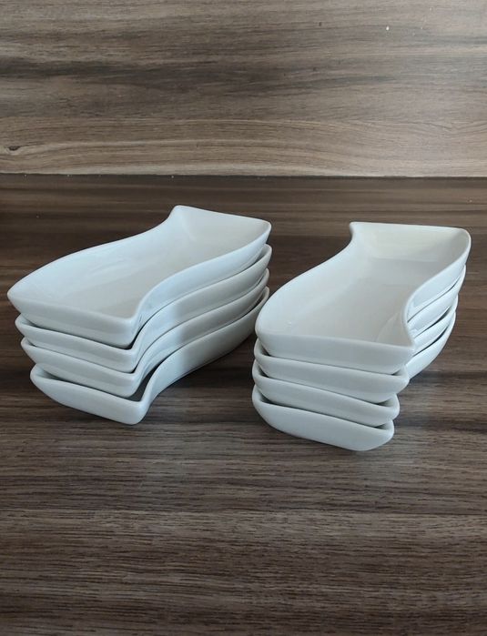 Florina Fala Adria Porcelana używany jak nowy zestaw salaterek 8 el.