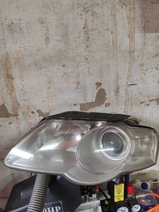 Фары Passat B 6 2005 год