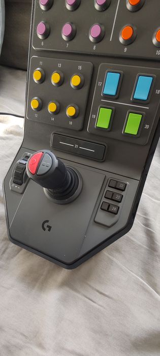 Logitech heavy egupment side panel