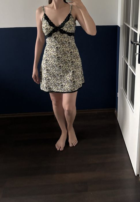 Sukienka bieliźniana lekka, zmysłowa i zwiewna