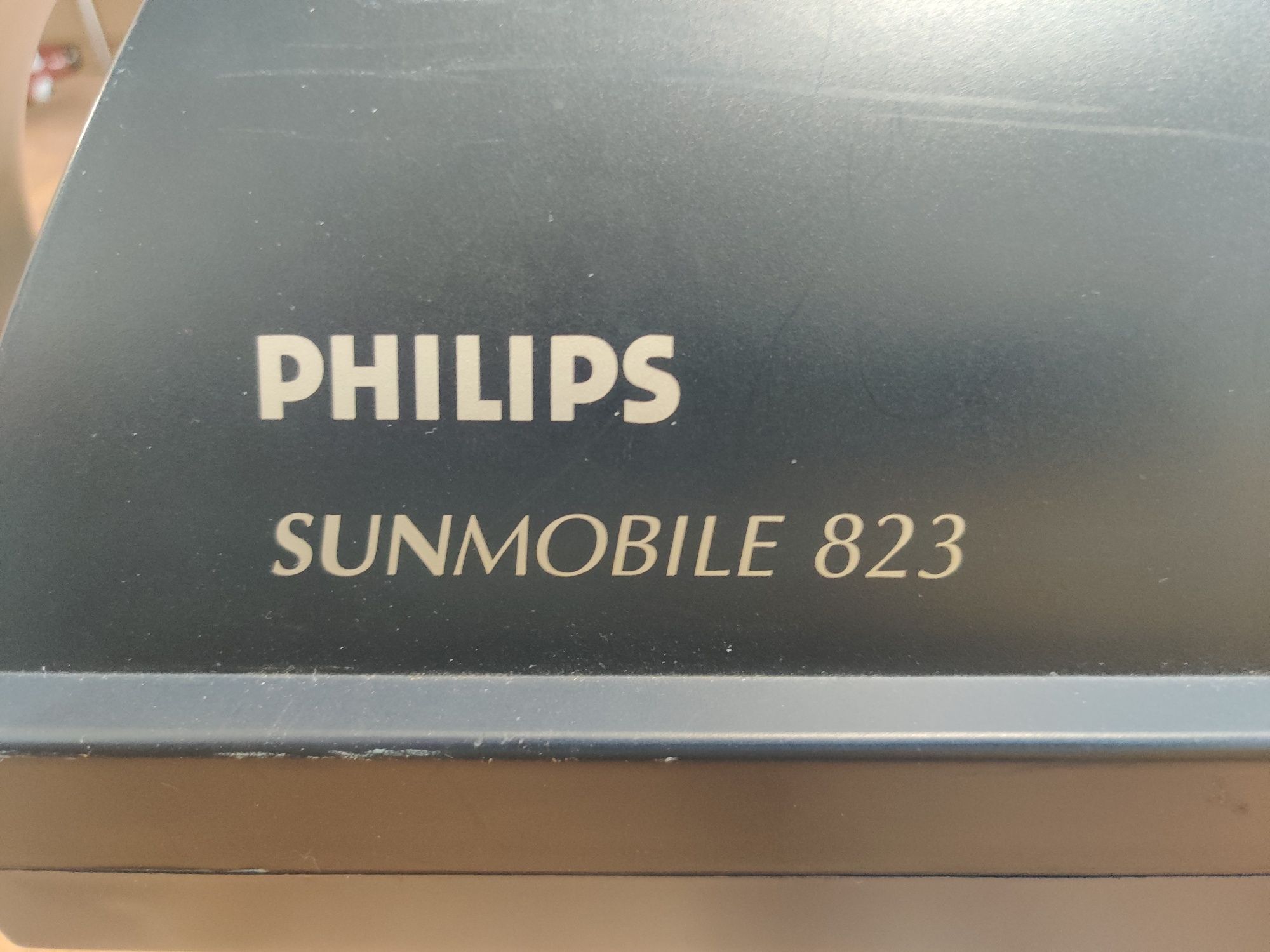 Солярий складной домашний PHILIPS Sunmobile HB-823