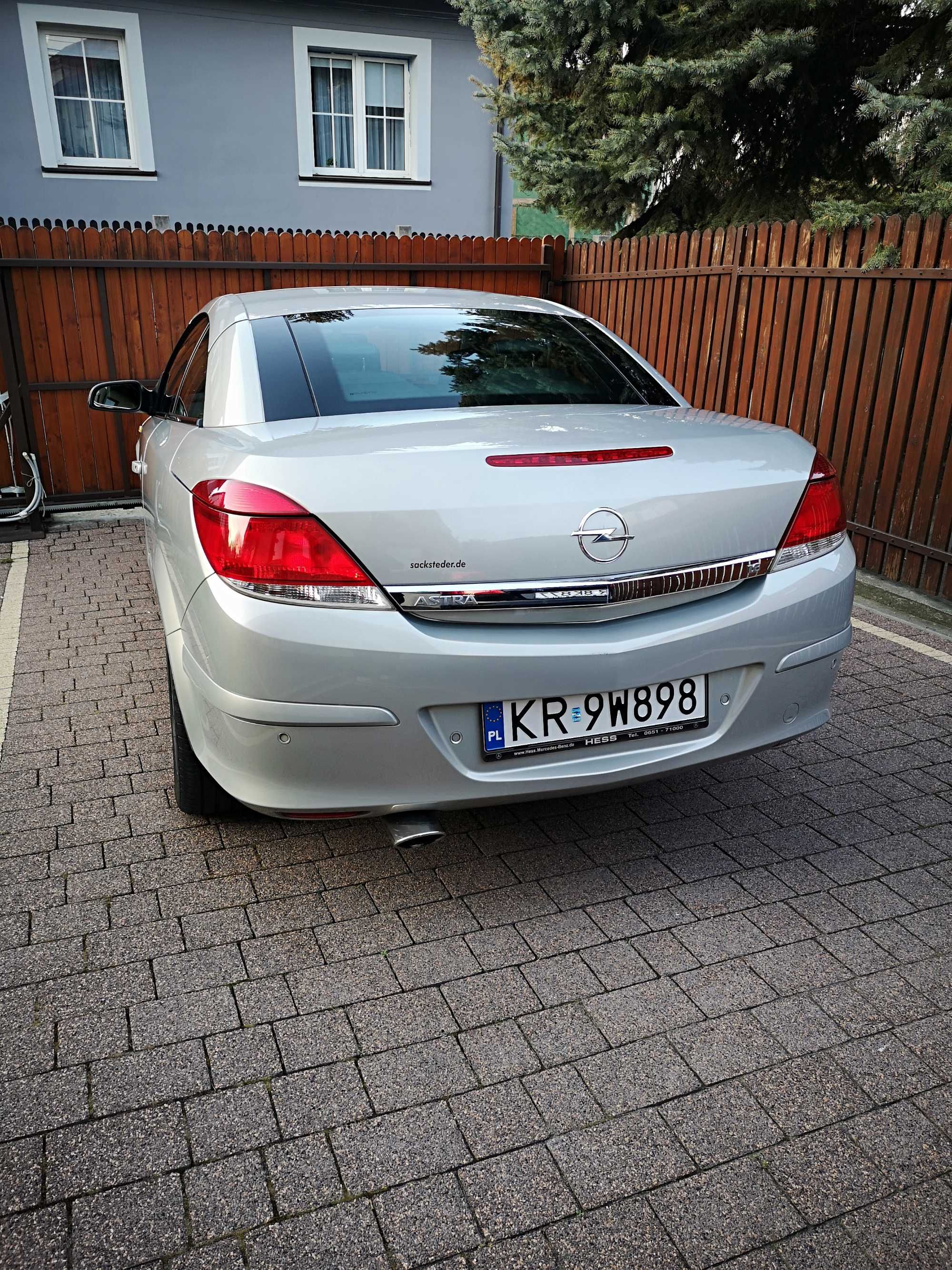 Opel Astra H TwinTop 1.6 Cabrio