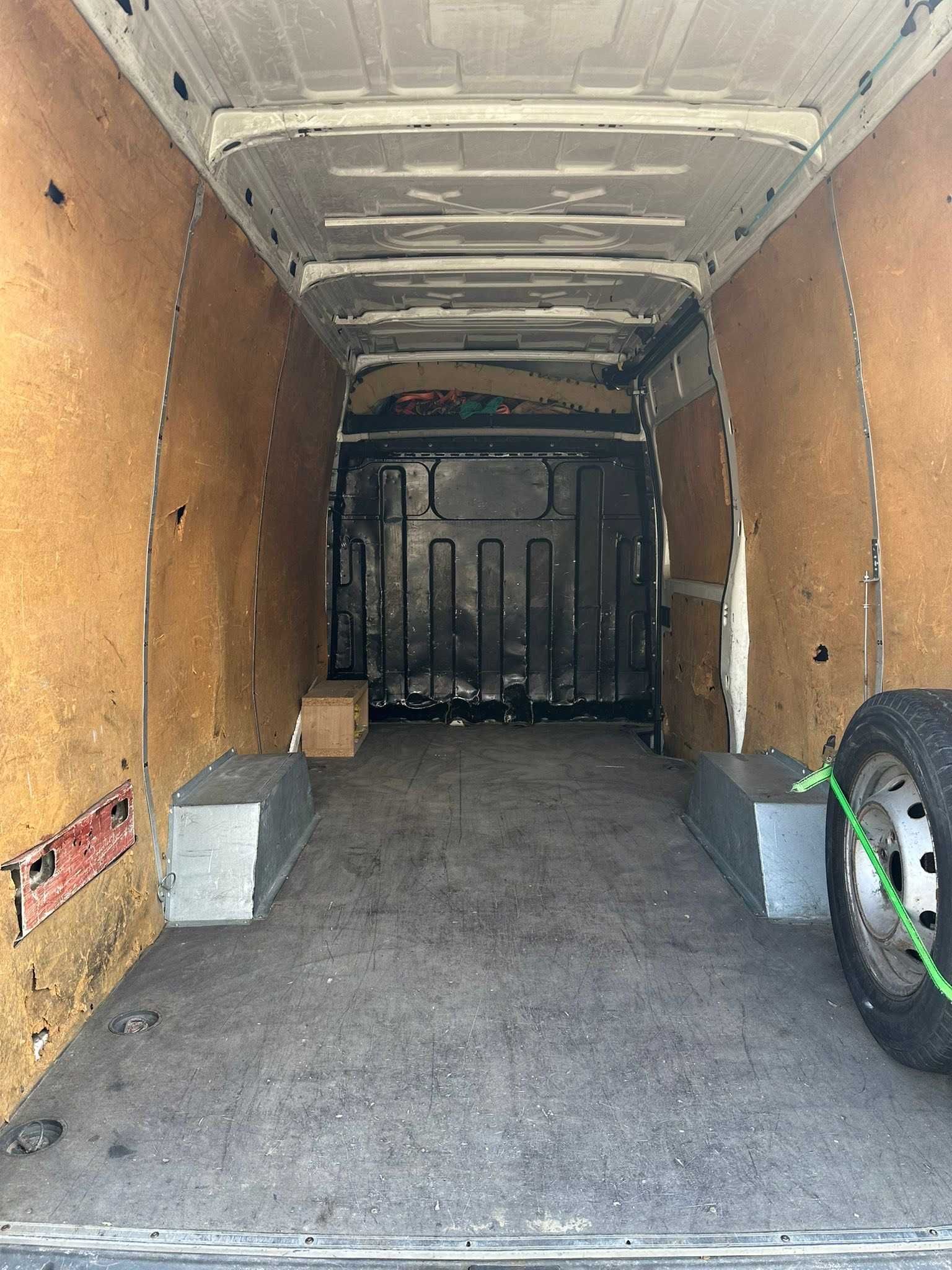 Samochód dostawczy Iveco
