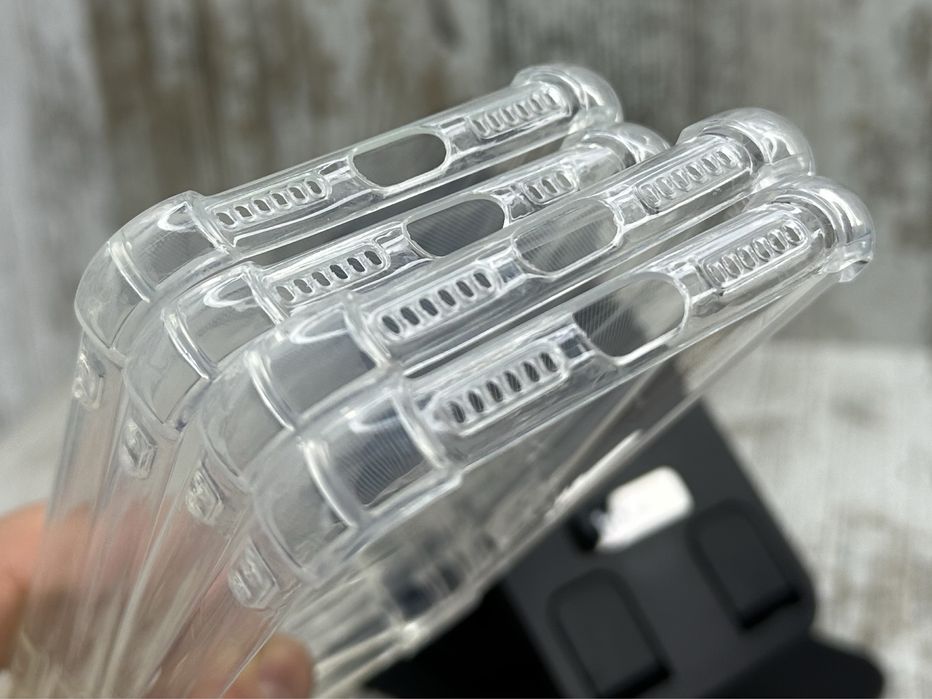 Чехол противоударный на iPhone XS/ 11/ XR Прозрачный. Чохол