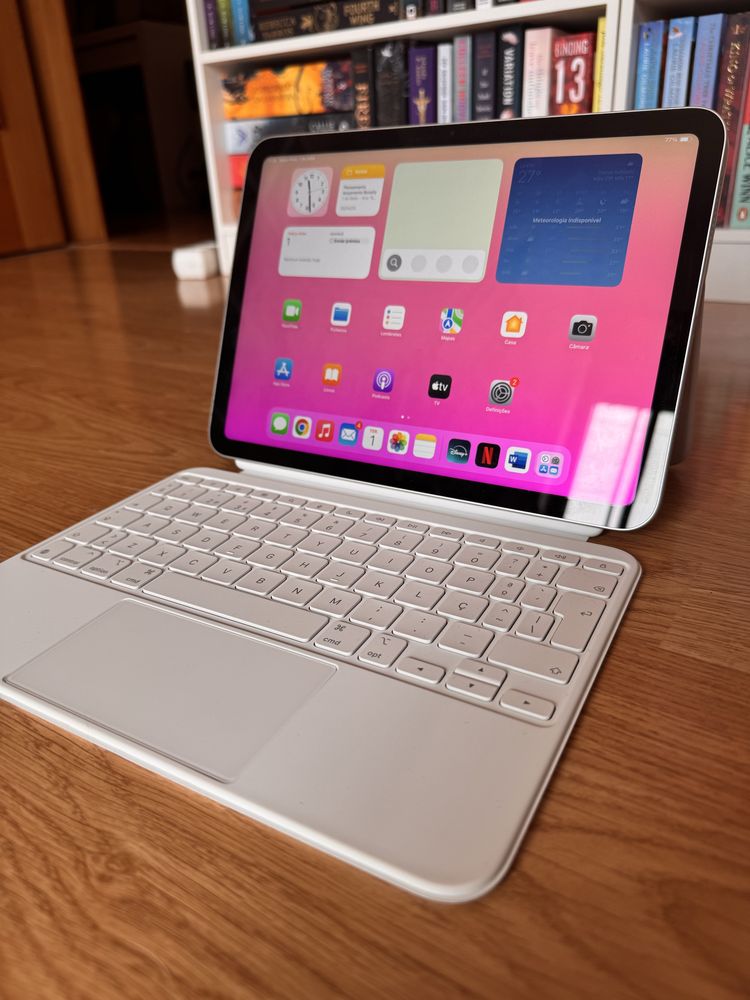 Apple iPad 10.9’ (10° Geraçao) - 64GB com teclado