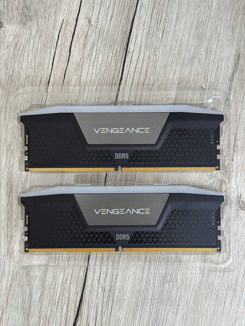 Оперативна памʼять Corsair VENGEANCE RGB DDR5 2×16GB 6000MHz CL40