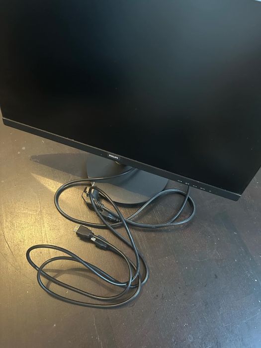 Monitor Philips V LINE 23.8” 1920x1080(FHD) 60hz