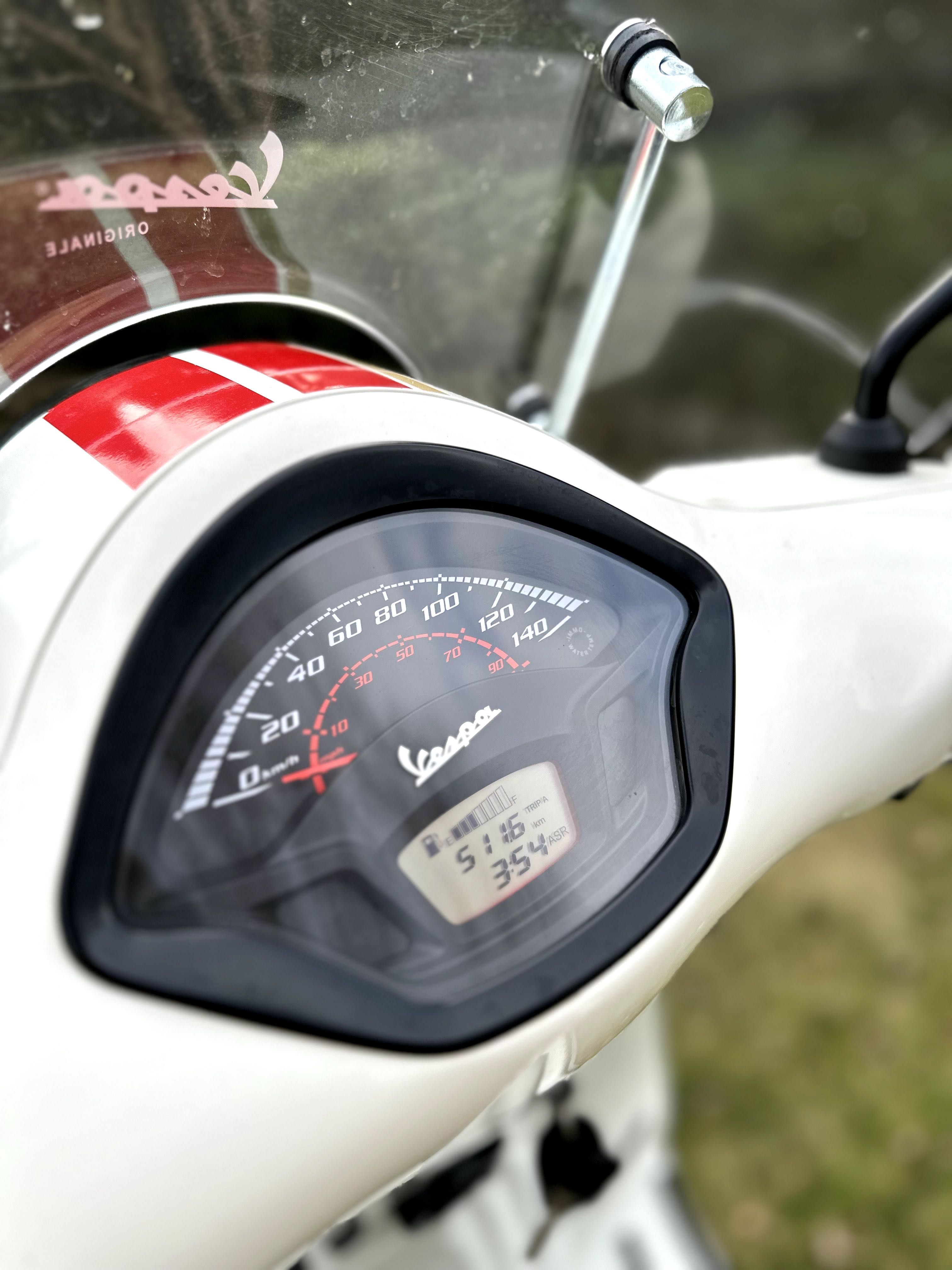 Piaggio Vespa GTS SuperSport 300