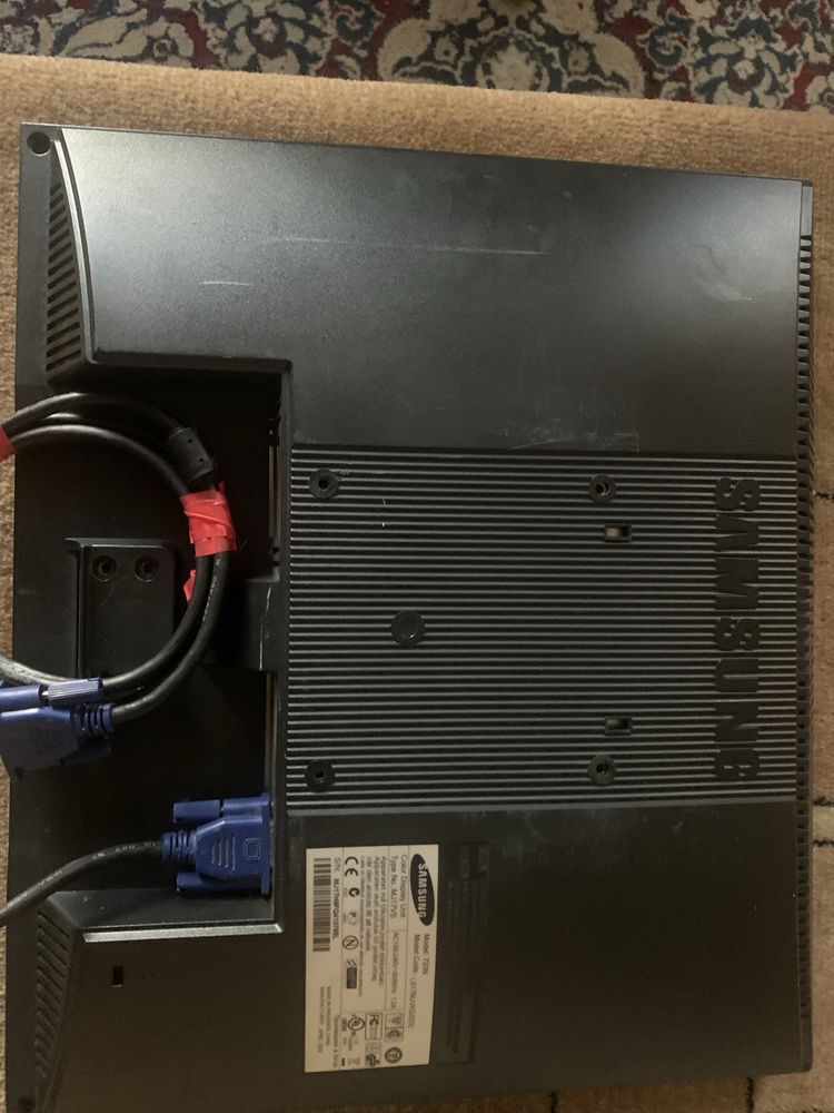Монитор пк б/уSAMSUNG 720N 50-60Hz
