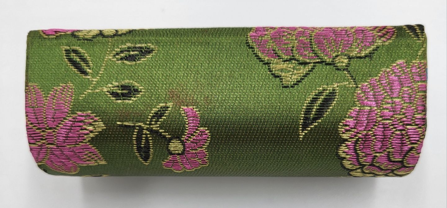 Etui z lusterkiem