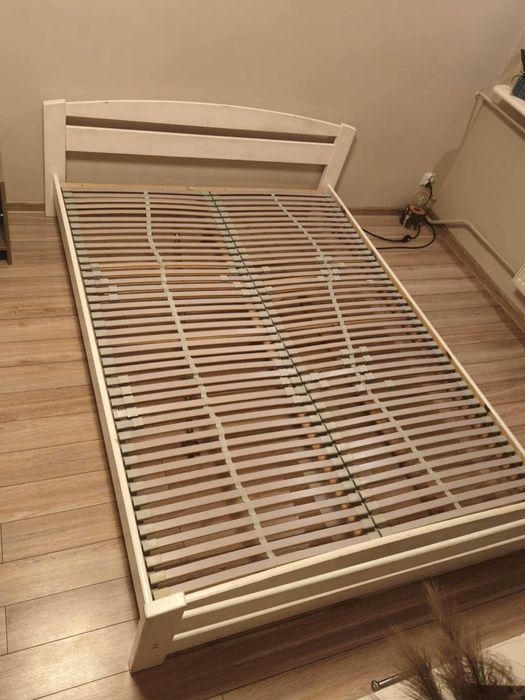 Sprzedam stelaż z materacem